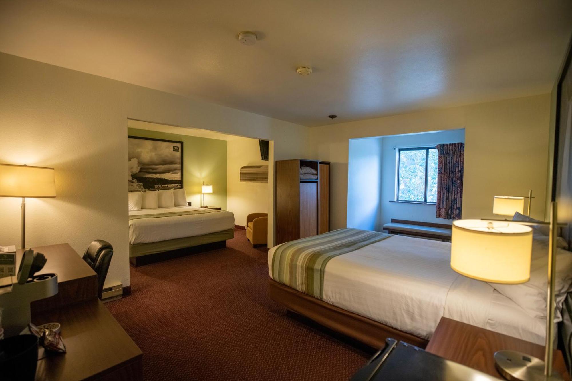 Mountain Vista Hotel غرب يلوستون المظهر الخارجي الصورة