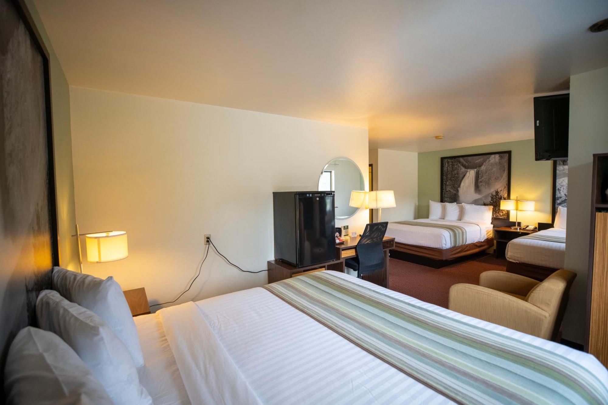 Mountain Vista Hotel غرب يلوستون المظهر الخارجي الصورة